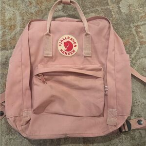 Fjallraven Kånken Dusty Pink Backpack